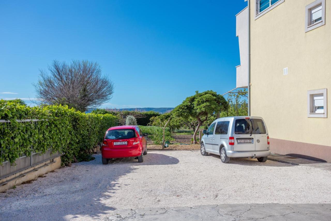 Apartments By The Sea Kastel Stafilic, Kastela - 21145 Екстериор снимка